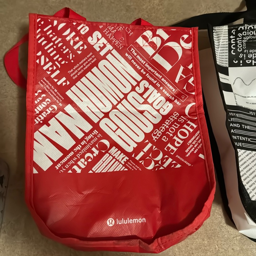 3 lululemon reusable bags!